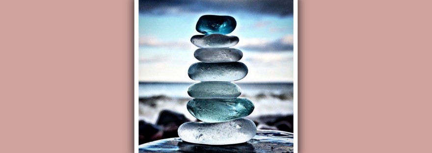 imagen de piedras en equilibrio