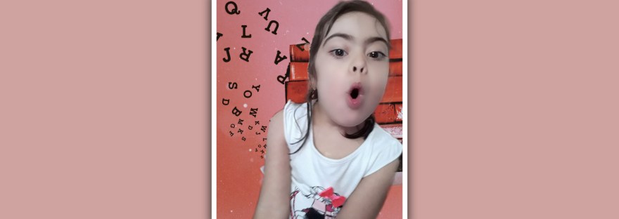 imagen de niña con sindrome de down en referencia a tartamudez
