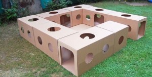 imagen de construccion infantil con cajas de carton 